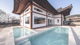 라움더한옥풀빌라