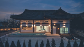 라움더한옥풀빌라