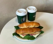 리을커피 로스터리 카페 앞산