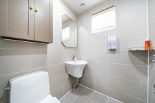 꽃들의 물감찾기펜션