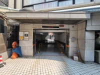 삼경빌딩 주차장