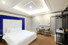 부띠끄이틀 호텔