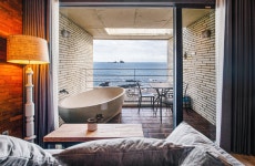 트로피컬 하이드어웨이 호텔