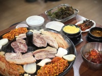 파김치솥뚜껑생삼겹살