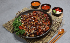 더맛있는족발보쌈 금정점