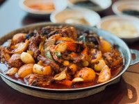 큰나무집 궁중약백숙