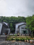 산아래민박