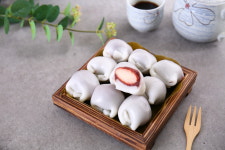 의령망개떡 상큼달콤 생딸기망개떡 : 자연한잎 의령망개떡 김가네