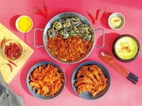 홍미 닭발 매운 통 닭발 무뼈 캠핑 간편 즉석 음식 술안주 혼술 혼밥 야식 숯불 직화 국물 : 홍미포차