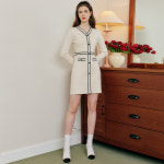 [룩캐스트]  아이보리 유리 브이넥 니트 드레스 / IVORY YURI V NECK KNIT DRESS : 룩캐스트 LOOKAST