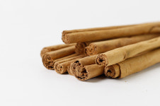 앵무새 장난감 ALBA등급 실론 시나몬 스틱 30g 스트레스 해소 뜯뜯 천연장난감 천연방향제 : 아가새농장