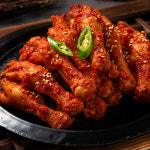 신사맛집 홍미 닭발 300g 국내산 석쇠에서 입힌 불향 : 김씨언니마켓