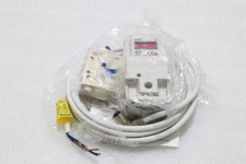 SMC ITV2010-012CL4+AWM E66085-H2464 레귤레이터 신품재고 박스없음 : FAParts