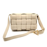 보테가베네타 패딩 카세트백 : 럭스플로우 중고명품