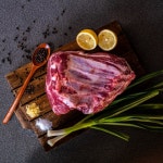 [전문점]한돈 돼지 갈비 생갈비 포뜬갈비 포갈비 고기 생돼지갈비 돈마호크 다짐육 - 용쓰네 : 용쓰네