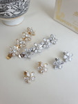 Zirconia flower cubic earrings : 이리제