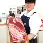 삼겹살 한판 원육 4.0kg~4.3kg 대용량 통삼겹살 보쌈용 업소용 단체 MT 캠핑고기 : 돼진다