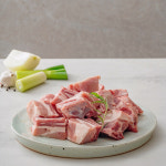 도뜰한돈분사무소 | [도뜰] 직접 기른 한돈 갈비 500g 찜용 두툼한 돼지갈비 김치찜 : 도뜰스토어