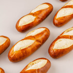 [카페노리] 냉동완제품 - 라우겐 브레드 : 주식회사 카페노리