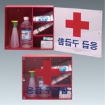 과학실 실험사고대비 자석창 벽걸이 구급함 초등학교 매장 병원 학원 응급상황 경로당 : 날꼬