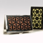 명함 [카라빈카]투각철재명함케이스(금강저꽃문-금강1) 지갑 남성용 여성용 넥타이핀 : 마켓여왕