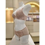 [비비안](대구신세계)꾸뛰르 블랙라벨 캐미컬자수 브라+햄팬티 (BR974ABP974A) : 신세계백화점