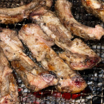 동네주민 쪽갈비 구이 1kg 양념 돼지 등갈비 바베큐 캠핑고기 : 동네주민마켓