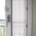 블라인드 타비오창 창문빗물막이 비막이 비가림 자연환기 빗물차단 : 주식회사 타비오