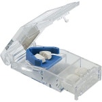 잠금 장치가 있는 이지 도즈 알약 커터 및 스플리터 알약 비타민 정제 스테인리스 칼날 여행용 크기 안전하게 자른 알약 및 비타민 정확하고... 