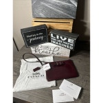 코치 coach [세금포함] [정품] 버건디 Patent 가죽 Bow Zip 파우치 지갑 Wristlet W/DustBag NewW/Tags 동전지갑 반지갑 카드지갑 G1481... 