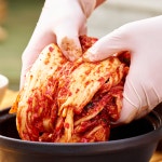 밀밭명가 바지락칼국수 캠핑음식 밀키트 2인분 무채 + 배추김치 포함 : 밀밭칼국수