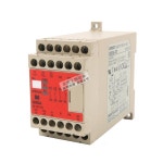 새로운 정품 Omron 안전 릴레이 G9SA-301 321-T075 501 AC DC24V : Goodluck1