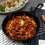 손가네 오돌뼈 볶음 직화구이 숯불 술안주 매운음식 야식 : 점빵아저씨