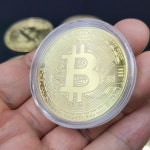 비트코인 모형 주화 가상화폐 기념 코인 : 진솔건강주식회사