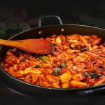 집에서 즐기는 단짠 감칠만 나는 춘천 순살 양념닭갈비 1kg + 소스 / 오리불고기 택배 : AUTUMN GOLD