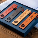 고급 원목 음각 사군자 사계 음각 선물용 선물 A. 로터스 북마크 2개입 선물상자 : 리유앤코