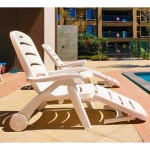 수영장 썬베드 비치의자 야외 테라스 체어 리조트 라탄 펜션 : 웰컴어보드 쇼핑몰