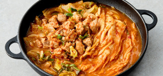 [하남돼지집] 돼지고기 묵은지 김치찜 : 컬리N마트
