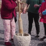 대형 돌절구 전통 체험 옛날 시골 떡메 절구 B. 외경 30cm 내경 20cm 돌망치 포함 : Lifeinq