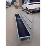 조립 및 분해 가능 먹이통 양 소 염소 가축 급여통 2x1m : 콘케어