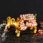 소고기 접시 한우 오마카세 플레이팅 드라이아이스 육회 고기 A. 큰 황금색 소 접시 : 툴스부속