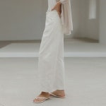 룸페커 [RR]599 다트 절개 화이트 레그 진 484910 : 대표손끝마켓