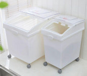 업소용 밀가루통 대용량 분말 이동식 쌀통 보관함 밀폐 슬라이딩 뚜껑 20L F8890 : 사자마자몰