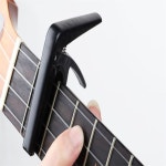 김군 카포 기타코드보조기 어쿠스틱기타피크 : 김군추천샾