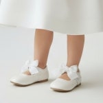 [구매] 화이트 리본 아기구두 돌잔치 첫걸음 화동 유아 여아 신발 135 : 마리하다