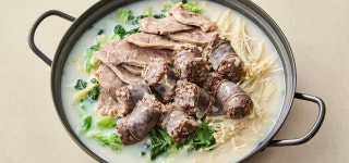 [신의주 찹쌀순대] 진한 우거지 순대 뽈살 전골(2~3인분) : 컬리N마트