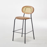 라탄 등받이 바체어 방석 높은 의자 홈바 브라운 철제 카페 식당 호텔 인테리어 : 공간의감각