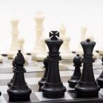 체스 보드게임 두뇌 플레이 채스 미니 접이식 마그네틱 플라스틱 체스판 보드 게임 휴대용 장난감 인기 엔터테인먼트 1 세트 : 모모컴파니