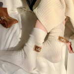 힙합 양말 패션 여성용 겨울 면 솔리드 웜 두꺼운 자수 로고 미드 카프 스노우 부츠 스타킹 레터 프린트 : 모모컴파니