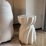 모래 시계 스툴 카페 침실 사이드 협탁 받침대 우드 의자 원형 체어 선반 북유럽 테이블 : 더블아이와이